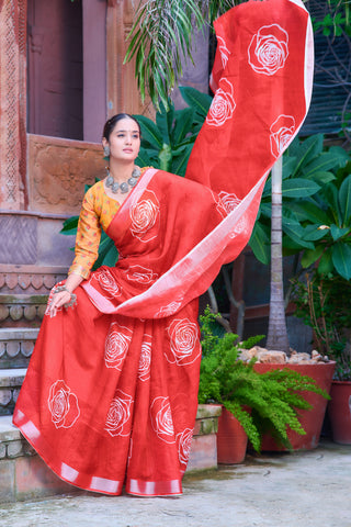 Presenting Red Color Color Pure Cotton Lilen With Digital Printed Designer Saree