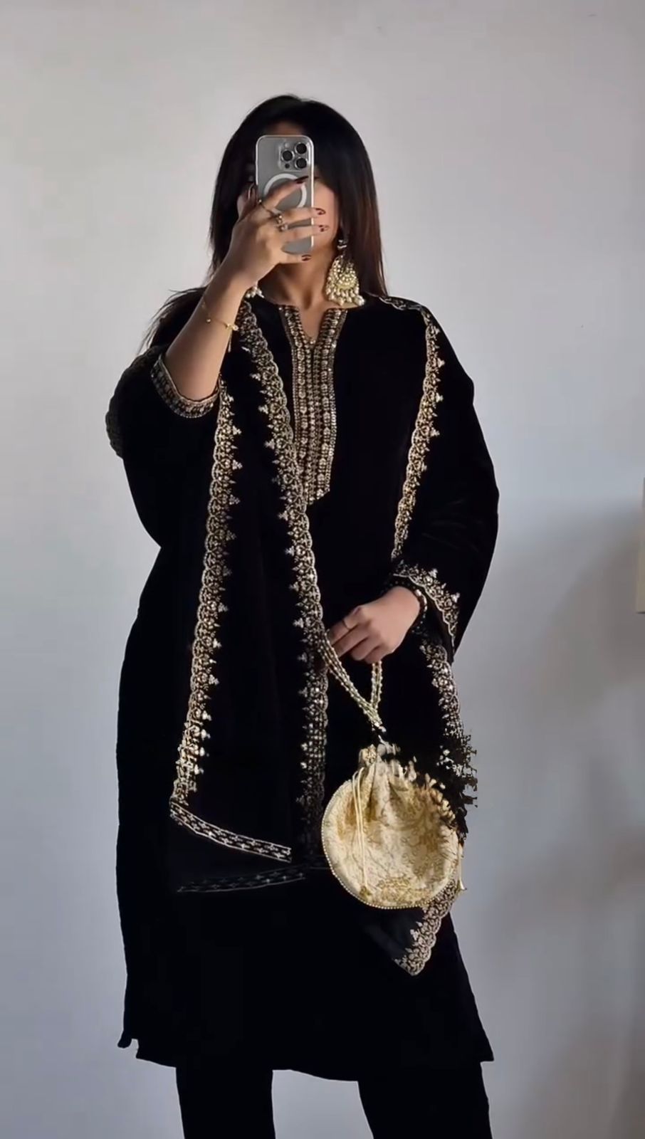 Graceful Black Color Viscos Velvet And Thread With Sequence Work Designer Velvet Salwar Suit